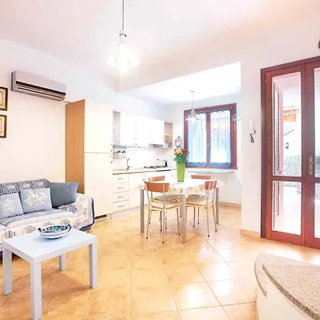Comfortable 65 Sqm Near Beaches Apartment Villasimius