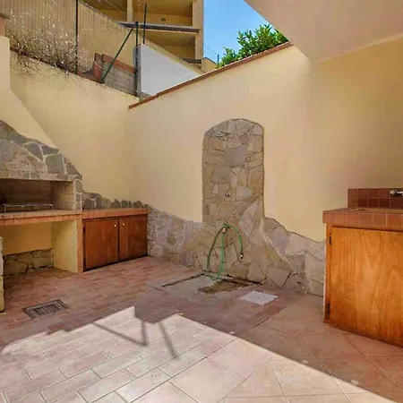 Comfortable 65 Sqm Near Beaches