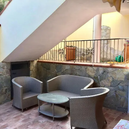 Apartment Comfortable 65 Sqm Near Beaches